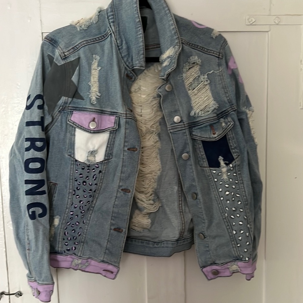 Hand painted oversized distressed wild fable jean jacket